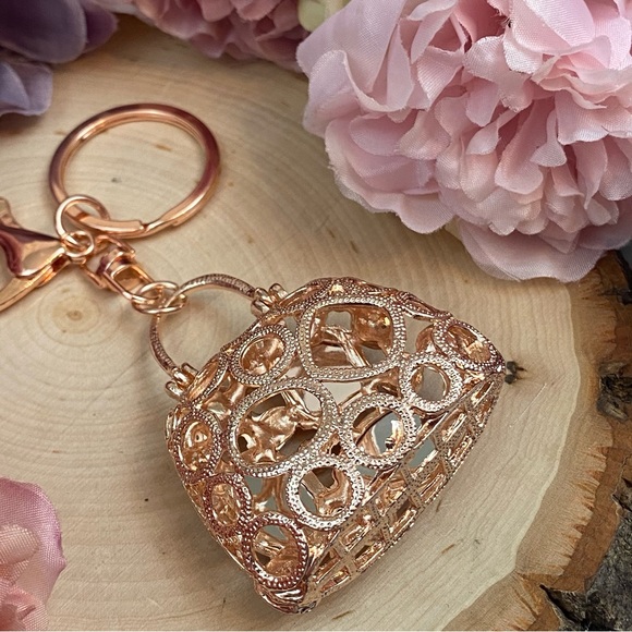Gorgeous Gold Handbag with Pink Crystals Keychain - Picture 12 of 13